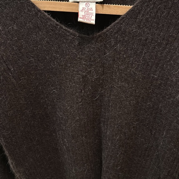 Soft fluffy look chocolate brown - Picture 3 of 3